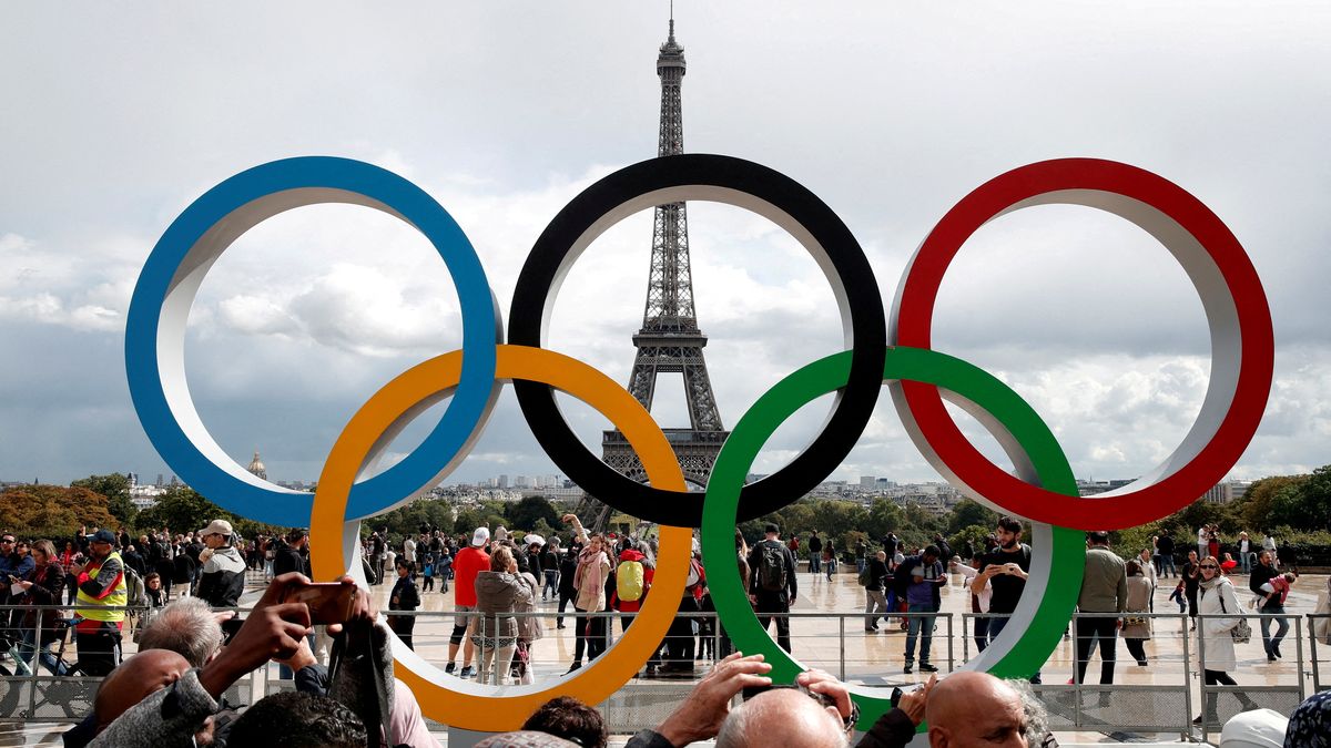 Rusové a Bělorusové budou moci soutěžit na olympiádě v Paříži, ale pod neutrální vlajkou